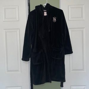 Victoria’s Secret Cozy Robe, Great Condition! Size Small
